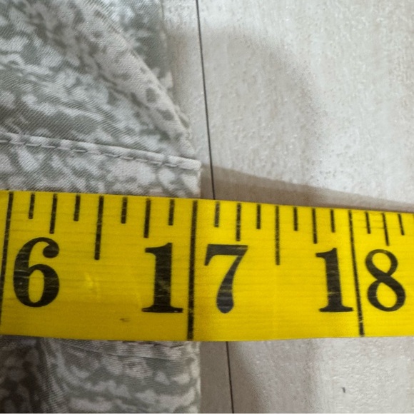 Athleta Grey White Zuma Printed Collared Shirtdress Women's XS Athletic - Picture 13 of 16